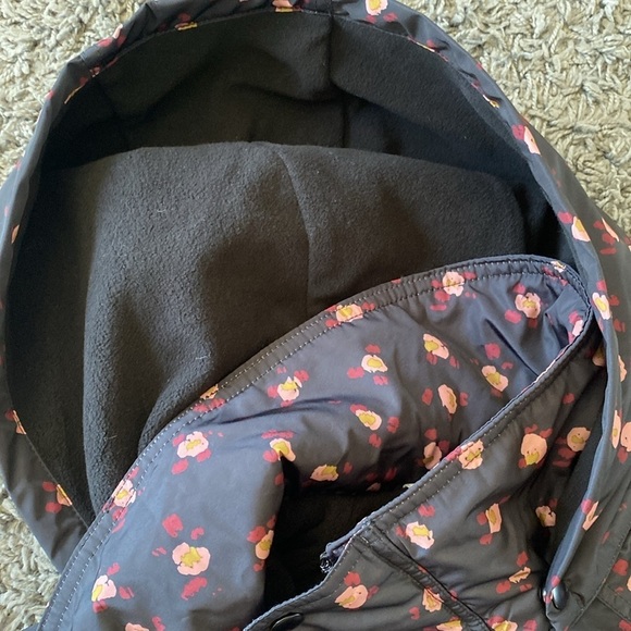 Cabi Rainy Day Jacket floral parka winter coat black anorak women’s size Small - Picture 16 of 16